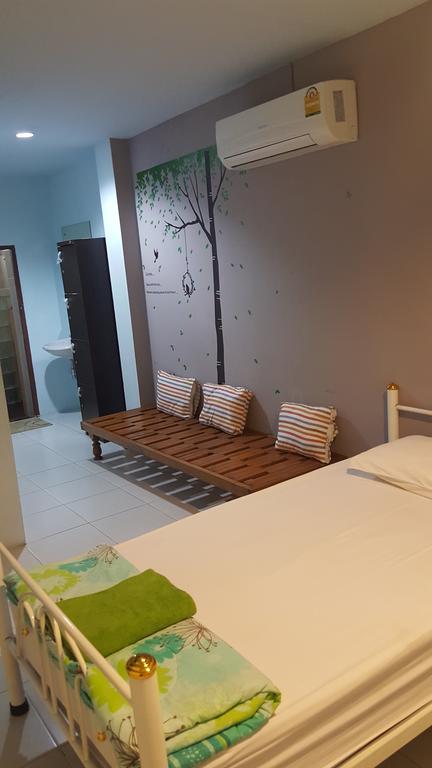 ภูเก็ตบลู โฮสเทล Phuket ภายนอก รูปภาพ